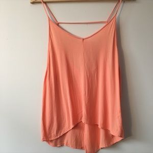 ✨3 for $25✨ Open back tank top